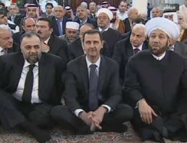 Ο Ασάντ σε τέμενος στη Δαμασκό