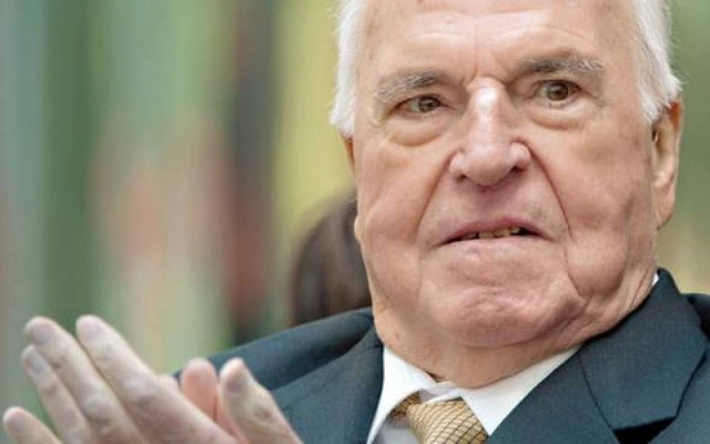 Χέλμουτ Κολ: «Η Μέρκελ δεν ήξερε να φάει ούτε με μαχαιροπίρουνο»