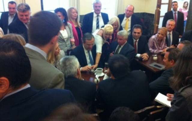 Mιχελάκης σε Σαμαρά: Λεφτά θα πάρεις πρόεδρε!