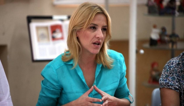 Κόντρα Δούρου-Σγουρού για τη διαχείριση των απορριμμάτων