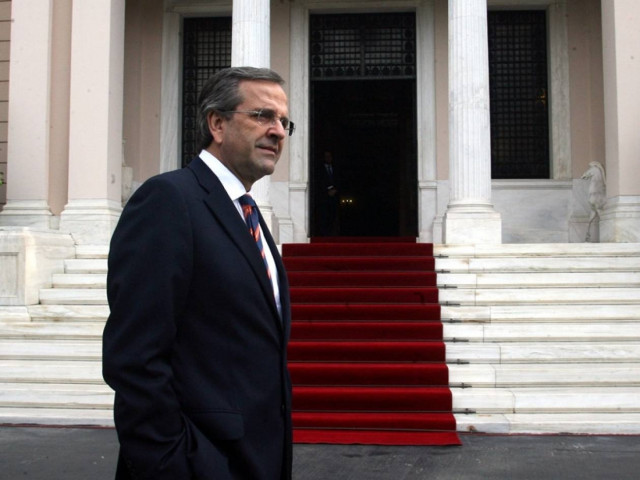 Eτοιμάζουν νέα φιέστα εξόδου από το μνημόνιο στις 8 Δεκεμβρίου