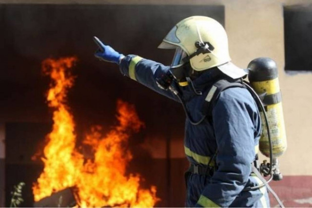 Μεγάλη πυρκαγιά σε εργοστάσιο στον Ασπρόπυργο