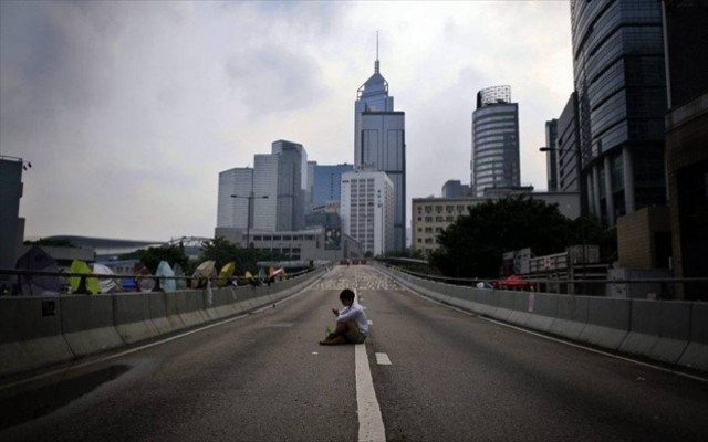 Ηρεμία στο Χονγκ Κονγκ μετά τη συμφωνία για διάλογο