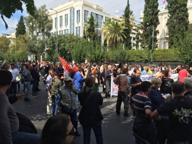 Κλειστή και στα δύο ρεύματα η Λ. Βασ. Σοφίας