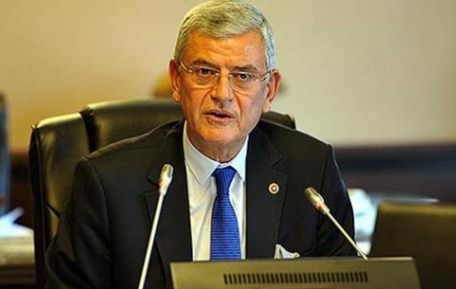 Κύπρος: Να ανακαλέσει την απόφασή της ζήτησε ο Μποζκίρ