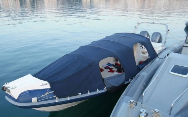 Μυτιλήνη: Εντοπισμός και σύλληψη 34 παράνομων μεταναστών και των διακινητών τους (pics)