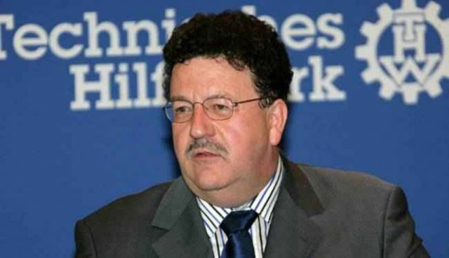 Νέα πόρτα στο Φούχτελ