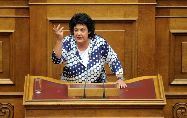 Κανέλλη: Ανάπτυξη για τους εργαζόμενους μέσα στη στρούγκα δεν γινεται