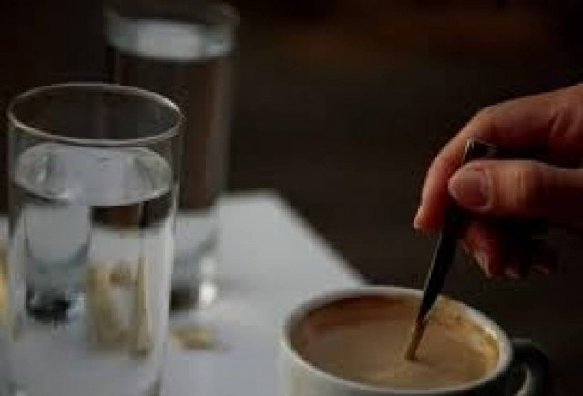 Έλεγχοι σε κέντρα διασκέδασης κατά της φοροδιαφυγής και της ανασφάλιστης εργασίας