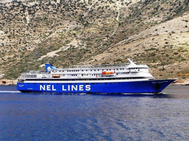 Ακύρωση δρομολογίων του επιβατηγού οχηματαγωγού Aqua Jewel