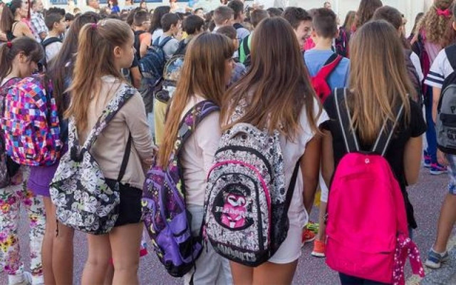 Σαρωτικές αλλαγές στα δημοτικά - Κόβονται μαθήματα