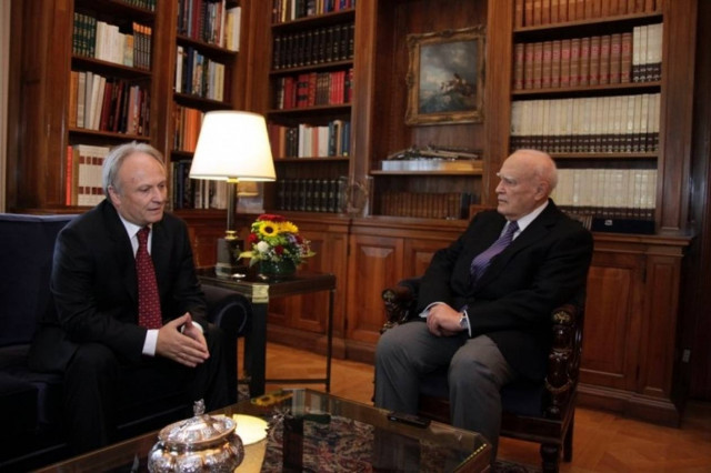 Στον Πρόεδρο της Δημοκρατίας ο υφυπουργός Αθλητισμού Ιω. Αδριανός