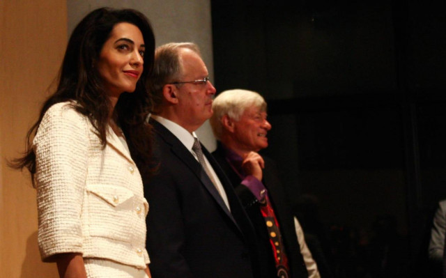 Aπίστευτος διάλογος on air για την Αμάλ