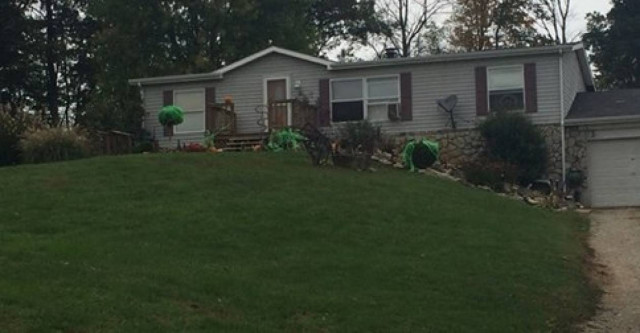 Φρίκη: 46χρονη προσπάθησε να ράψει το στόμα της κόρης της