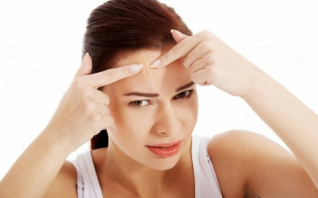 Μαύρα στίγματα: Δύο απλά κόλπα για να απαλλαγείτε για πάντα