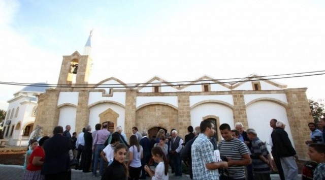 Συγκίνηση στην παράδοση του επιδιορθωμένου Αγ. Νικολάου