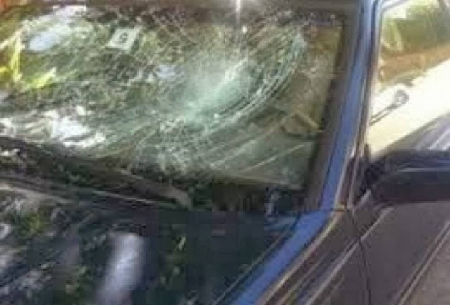 Ελληνίδα παρουσιάστρια έζησε τον τρόμο-Της επιτέθηκαν στο αυτοκίνητο (pics)