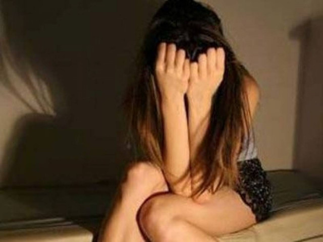 Θεσ/νίκη: Γεωργιανή εξέδιδε 17χρονη σε ηλικιωμένο και την βιντεοσκοπούσε