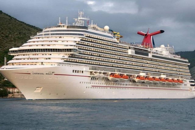 Έμπολα: Απομακρύνεται από το κρουαζιερόπλοιο η Τεξανή νοσοκόμα