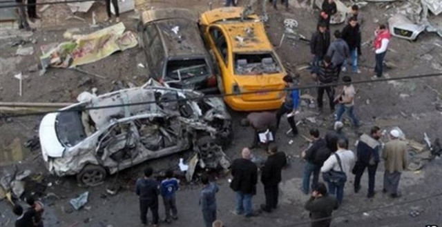 Βαγδάτη: Δεκάδες νεκροί σε επιθέσεις με παγιδευμένα οχήματα