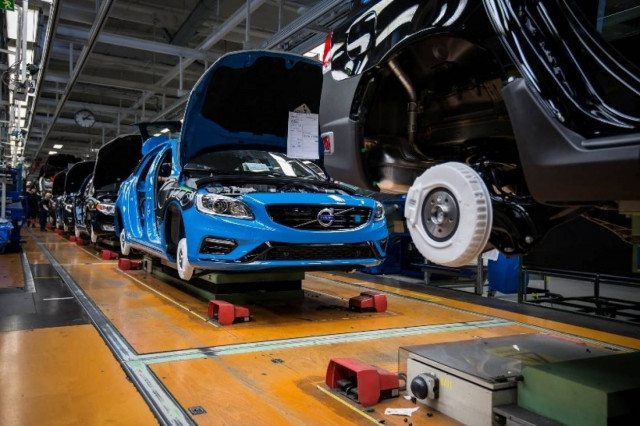 Volvo: Επιπλέον βάρδια και θέσεις εργασίας στην Τορσλάντα