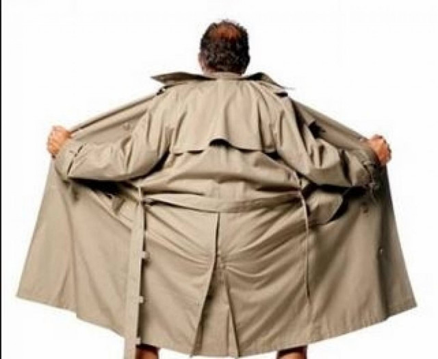 Απίστευτο: Έπαιρνε το λεωφορείο και πήγαινε στην πόλη για να αυνανιστεί!