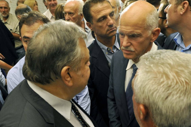 Βενιζέλος: Προσπαθώ να διορθώσω τις επιλογές του Παπανδρέου