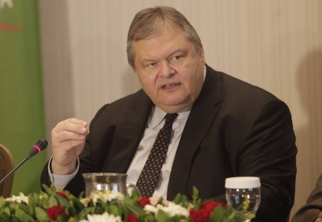 Βενιζέλος για ΣΥΡΙΖΑ: Θυσίες 5 ετών μπορούν να χαθούν σε 5 μέρες