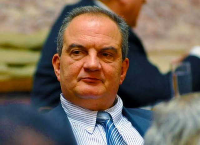 Ο Κ. Καραμανλής σκέφτεται να μην ξανακατέβει υποψήφιος