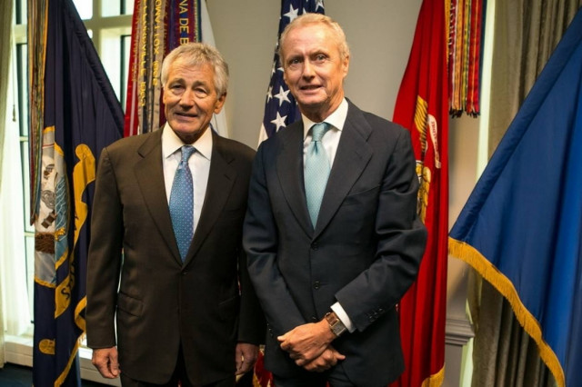 Ισπανία: «Ναι» στην εκπαίδευση ιρακινών στρατευμάτων - «Όχι» στις επιδρομές στη Συρία