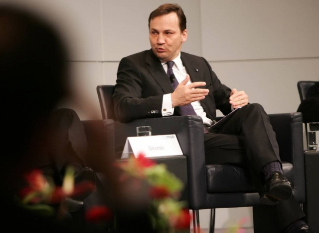 Ανάβει φωτιές ο πρώην ΥΠΕΞ της Πολωνίας: Ο Πούτιν πρότεινε να μοιραστούμε την Ουκρανία