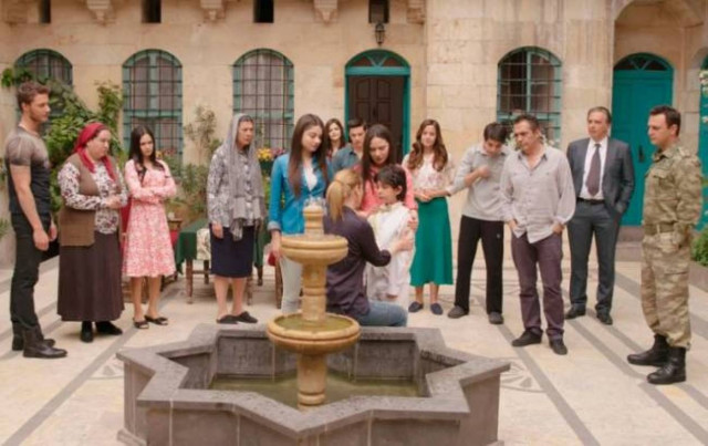 «Μαύρο τριαντάφυλλο»: Από 28 Οκτωβρίου στο Star