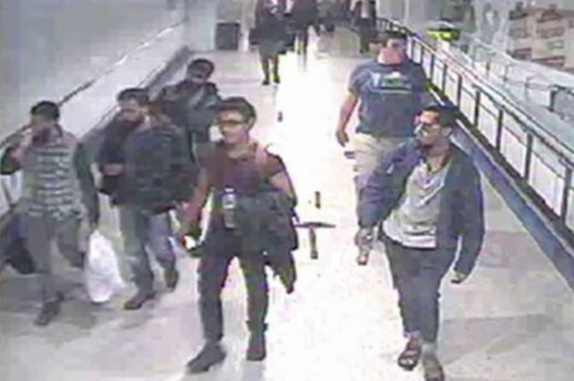 Τουλάχιστον 5 Βρετανοί εντάσσονται κάθε εβδομάδα στο ΙΚ