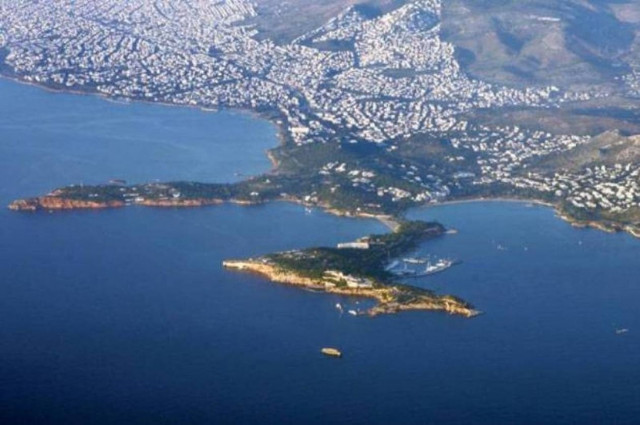 ΣΥΡΙΖΑ: Να ανακληθούν οι παραχωρήσεις των παραλιακών φιλέτων