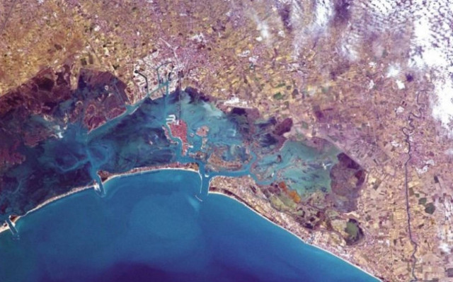 Ο γύρος του κόσμου μέσα από τα μάτια ενός αστροναύτη!