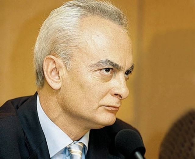 «Έφυγε» ο Τριαντάφυλλος Δραβαλιάρης