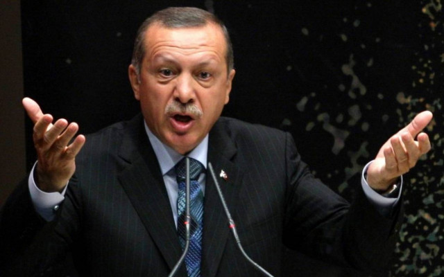 Ερντογάν: «Λάθος» των ΗΠΑ η παράδοση όπλων στους Κούρδους