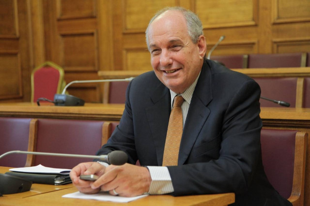 Κουίκ: Γιατί διστάζει η συγκυβέρνηση να κάνει εκλογές;