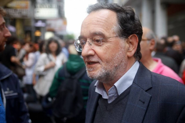 Στην πληγείσα περιοχή της Παλαιάς Κοκκινιάς ο Π. Λαφαζάνης