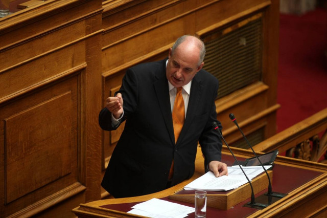 Κουίκ: Η ανικανότητα κουκουλώνεται εκ των υστέρων