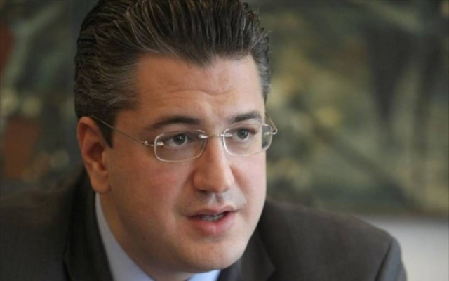 Τζιτζικώστας: Θα κυκλοφορώ με… Πόνυ!