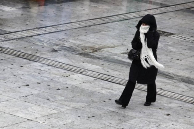 Καιρός: Χειμωνιάτικη όλη η εβδομάδα με καταιγίδες και κρύο