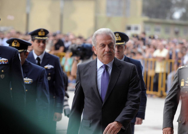 Αβραμόπουλος: Τιμή και δόξα σε όσους έδωσαν τις ζωές τους για την πατρίδα