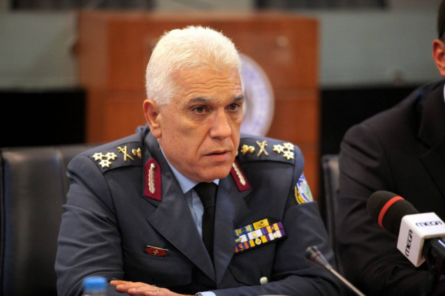 Τσακνάκης: Να αντισταθούμε σε όσα καταρρακώνουν το ηθικό μας ως Έθνος