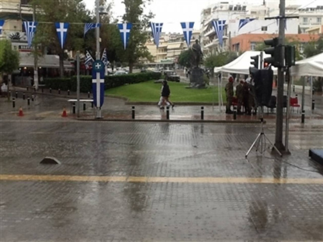 Ματαιώθηκε λόγω κακοκαιρίας και η παρέλαση στο Ρέθυμνο