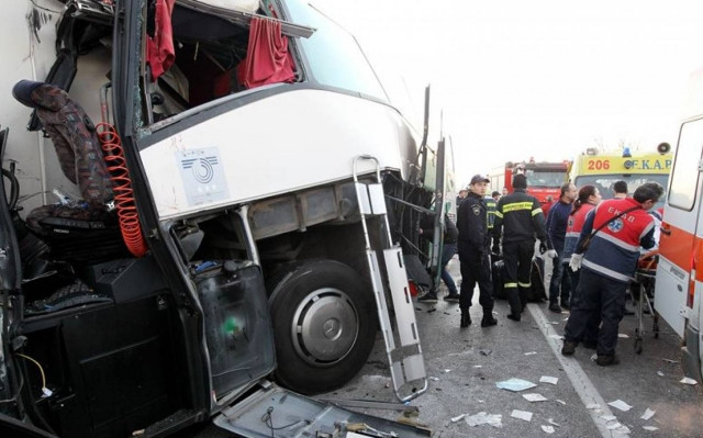 Γιατί οι Έλληνες είμαστε τόσο κακοί οδηγοί;