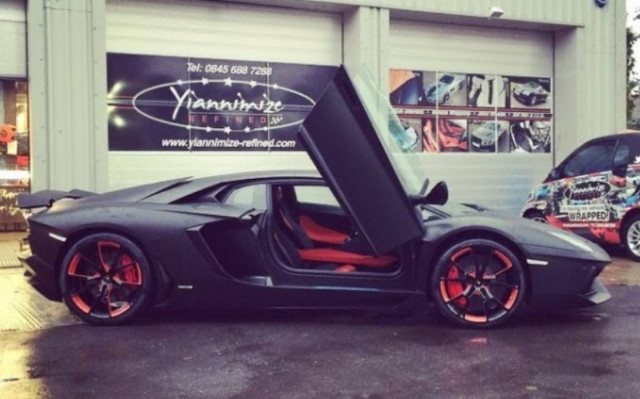 Lamborghini: Μια Aventador για τον «Kun»