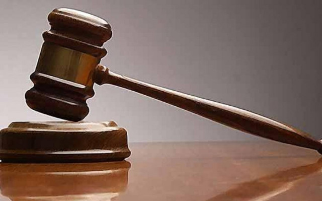 «Μυθεύματα» τα περί «κουμπαρά» υποστηρίζει ο εφοπλιστής Μαρτίνος