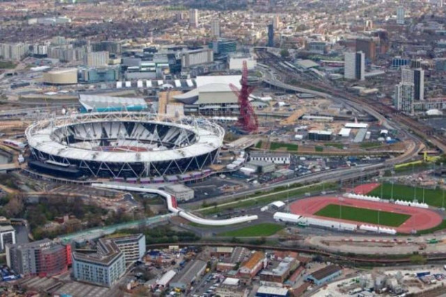 Φωτιά στο Ολυμπιακό Στάδιο του Λονδίνου
