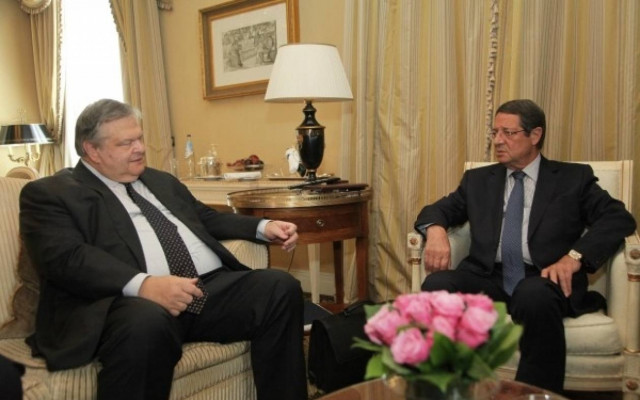 Συνάντηση Βενιζέλου - Αναστασιάδη στην Κύπρο